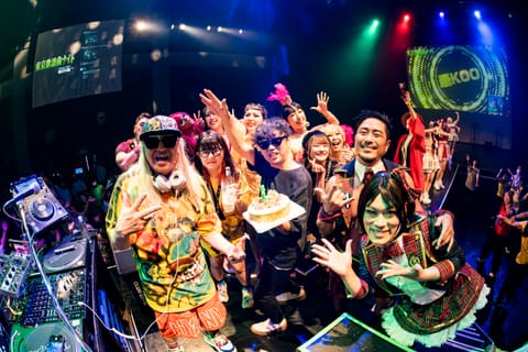 23:01 1F LIVE / DJ KOO