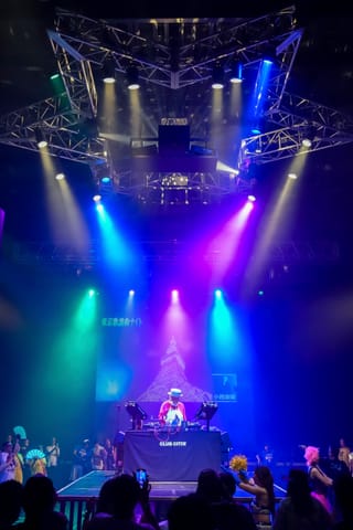 21:18 1F LIVE / 小西康陽