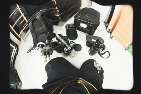03:00 BACKSTAGE